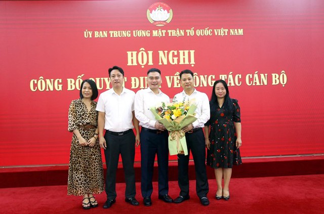 Nhà báo Trần Bảo Trung - Phó Tổng Biên tập Báo Đại đoàn kết được bổ nhiệm Phó Tổng Biên tập Tạp chí Mặt trận  - Ảnh 6.