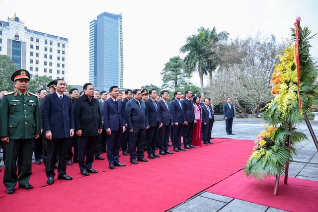 Thủ tướng Phạm Minh Chính: Rà soát để không ai không có Tết, không ai bị bỏ lại phía sau - Ảnh 1.