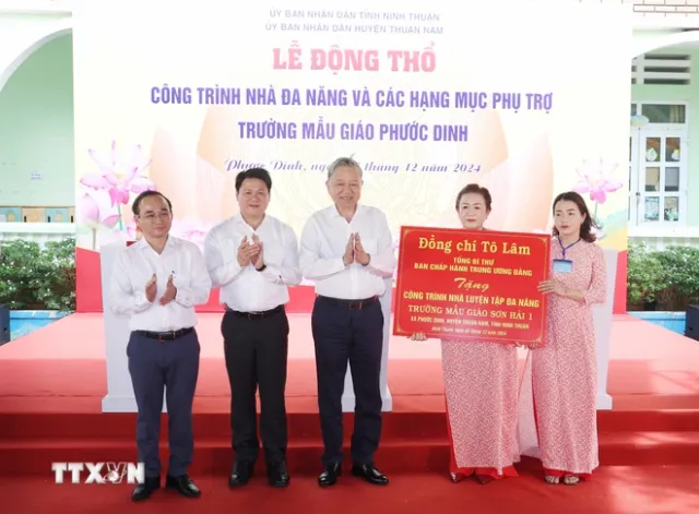 Tổng Bí thư Tô Lâm thăm và kiểm tra một số cơ sở kinh tế, văn hóa, xã hội tại Ninh Thuận - Ảnh 2.