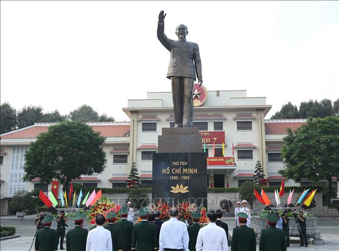 Tổng Bí thư Tô Lâm thăm, làm việc tại Quân khu 7 - Ảnh 2.