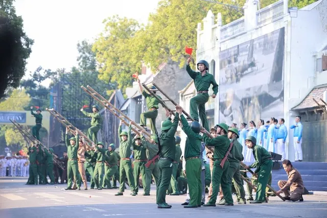 Thủ tướng Phạm Minh Chính dự “Ngày hội Văn hóa vì hòa bình” tại Hà Nội - Ảnh 8.