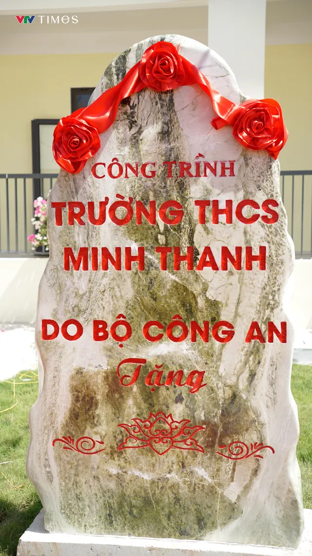 Bộ trưởng Bộ Công an dự Lễ khai giảng năm học mới tại Tuyên Quang - Ảnh 11.